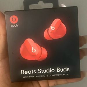 Beats studio buds
